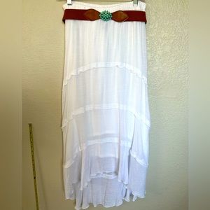 IZ Byer high-low flowy skirt with belt size medium